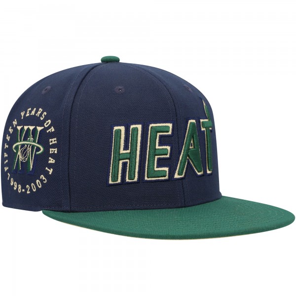 Бейсболка Miami Heat Mitchell & Ness 15th Anniversary Hardwood Classics Grassland - Navy/Green