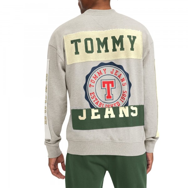 Milwaukee Bucks Tommy Jeans Gray James Patch Pullover Sweatshirt