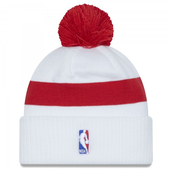 Шапка с помпоном Philadelphia 76ers New Era 2022/23 City Edition Official Cuffed - Gray