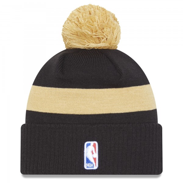 Шапка с помпоном Toronto Raptors New Era 2022/23 City Edition Official Cuffed - Black
