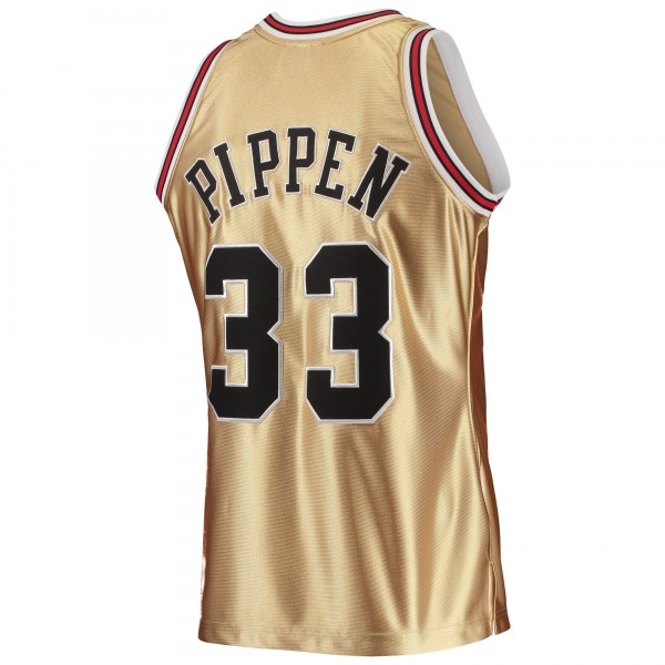 Игровая форма Scottie Pippen Chicago Bulls Mitchell & Ness 75th Anniversary 1997-98 Hardwood Classics Swingman - Gold