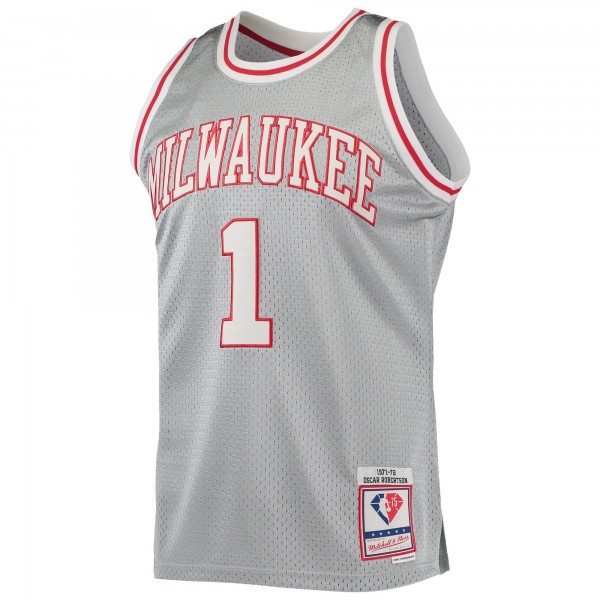 Игровая форма  Oscar Robertson Milwaukee Bucks Mitchell & Ness 75th Anniversary 1971-72 Hardwood Classics Swingman - Silver