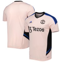 Игровая форма  Manchester United adidas 2022/23 Training - Pink