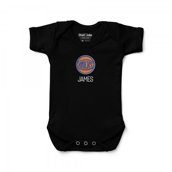 Малышам New York Knicks Black Ball Logo Personalized Bodysuit