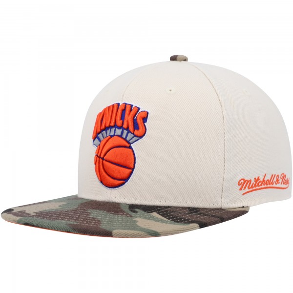 Бейсболка New York Knicks Mitchell & Ness Hardwood Classics 50th Anniversary Off White Camo - Cream/Camo