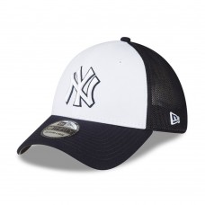 Бейсболка New York Yankees New Era 2023 On-Field Batting Practice 39THIRTY - Navy/White