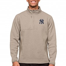 Кофта на короткой молнии New York Yankees Antigua Course - Oatmeal