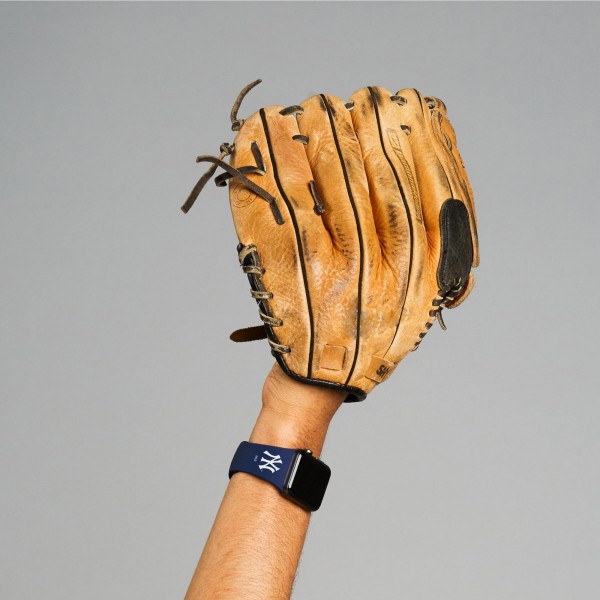 New York Yankees Navy Logo Silicone Apple Watch Band