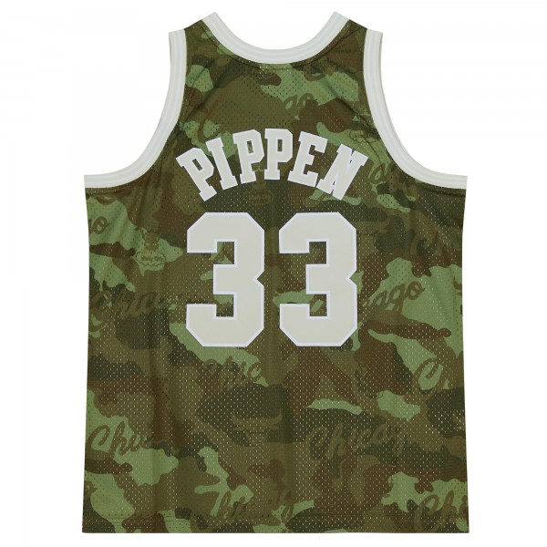 Игровая форма  Scottie Pippen Chicago Bulls Mitchell & Ness Unisex Hardwood Classics 1997-98 Ghost Green Swingman - Camo