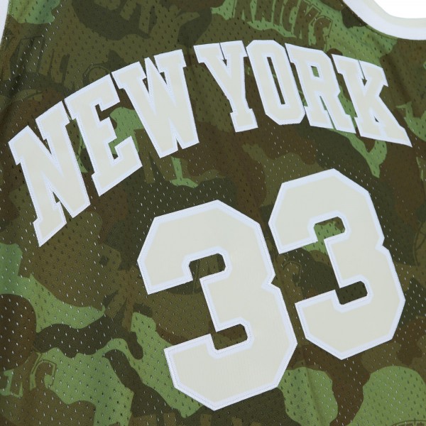 Игровая форма  Patrick Ewing New York Knicks Mitchell & Ness Hardwood Classics 1991-92 Ghost Green Swingman - Camo