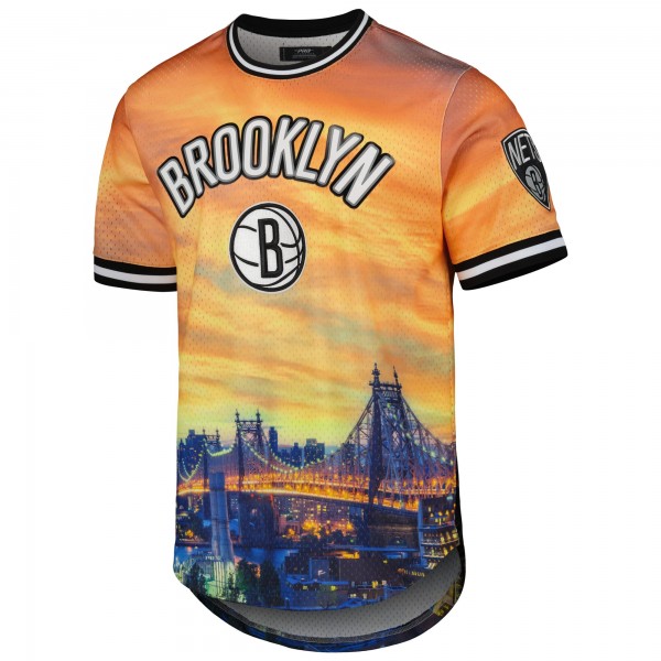 Футболка Brooklyn Nets Pro Standard Cityscape Stacked Logo