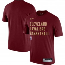 Футболка Cleveland Cavaliers Nike 2023/24 Sideline Legend Performance Practice - Wine