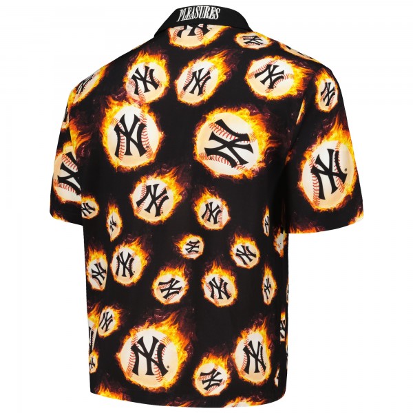 Рубашка с коротким рукавом New York Yankees PLEASURES Black Flame Fireball