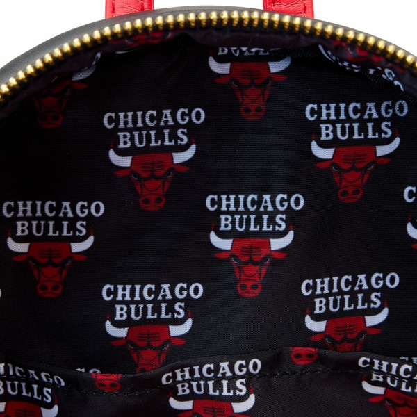 Маленький рюкзак Chicago Bulls Loungefly Patches